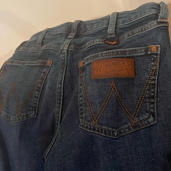 Wrangler Women’s Retro High Rise Trumpet Flare Jean Sz 27x32 - Picture 10 of 16